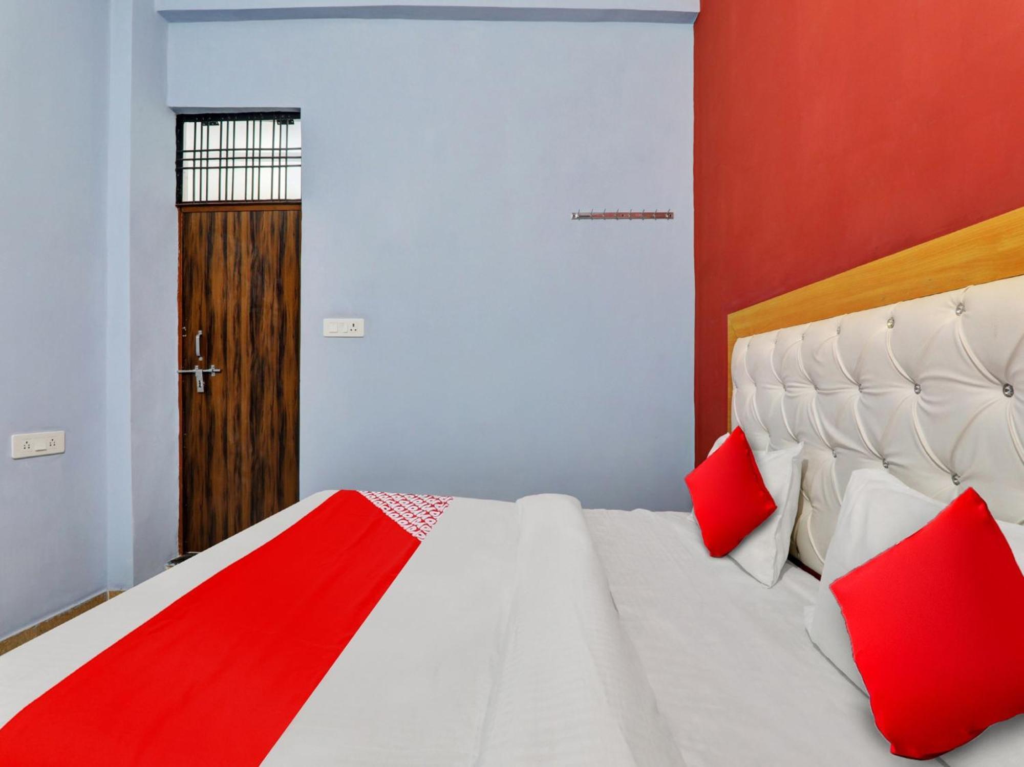 Hotel O Aradhya Galaxy Bhauli Exterior foto
