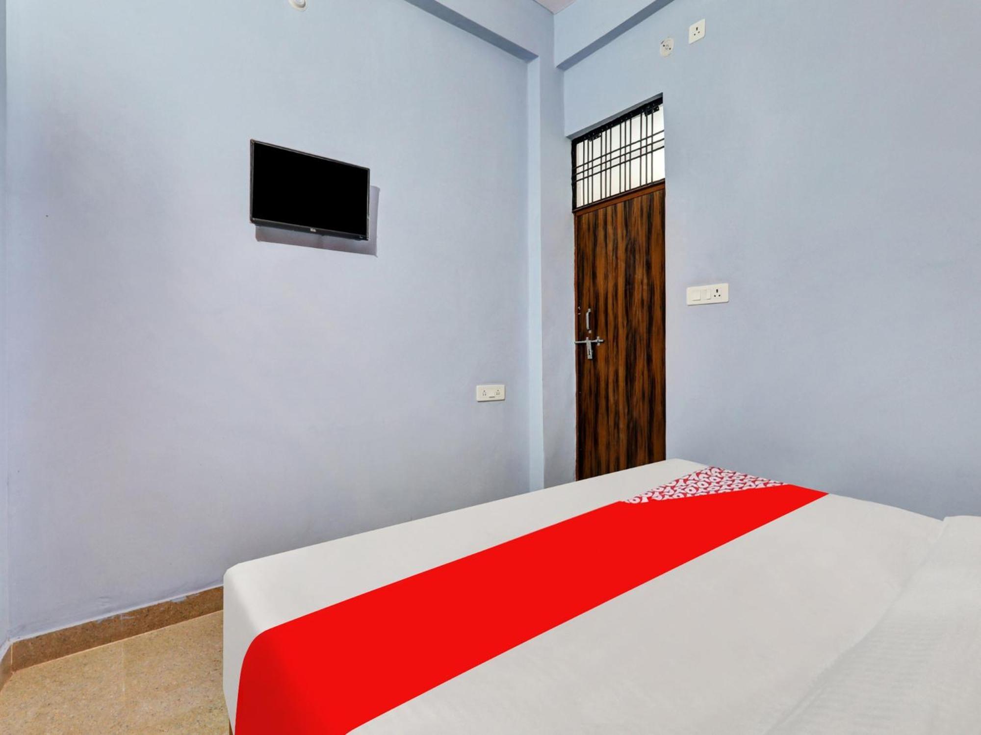 Hotel O Aradhya Galaxy Bhauli Exterior foto